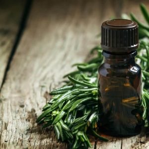 7 Awesome Ways to Use Tea Tree Oil for Acne